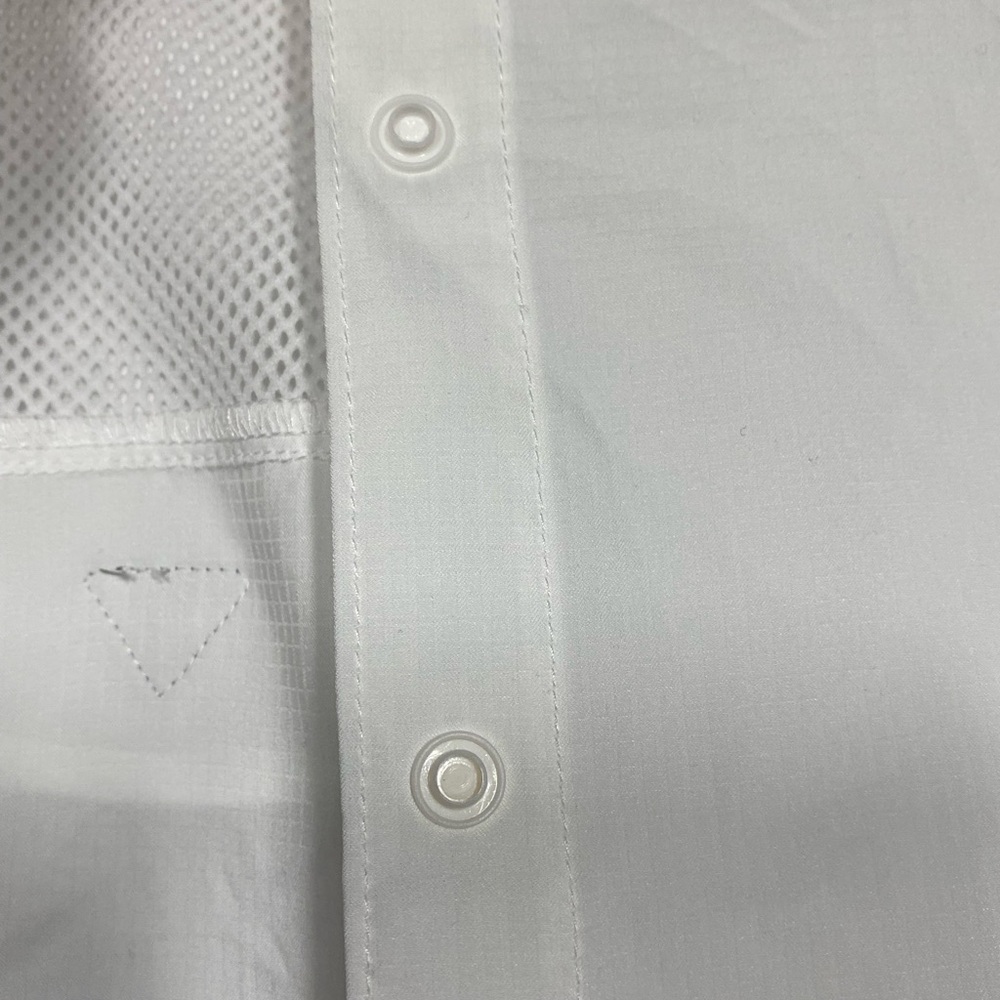 Columbia White Mesh Active short sleeve top - Picture 5 of 5